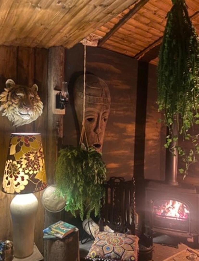 Jungle Cabin Martin Mill ภายนอก รูปภาพ